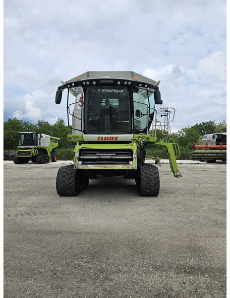 Claas Lexion 780 TT - Moissonneuse-batteuse: photos 4 Claas Lexion 780 TT - Moissonneuse-batteuse: photos 4