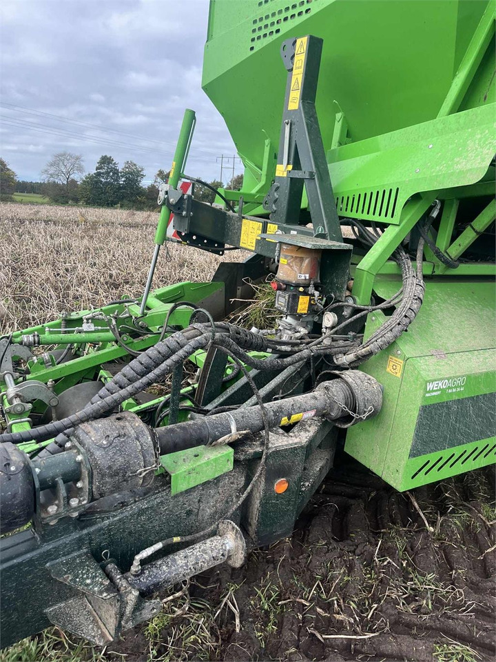 AVR 9200 CR - Arracheuse de pommes de terre: photos 1 AVR 9200 CR - Arracheuse de pommes de terre: photos 1