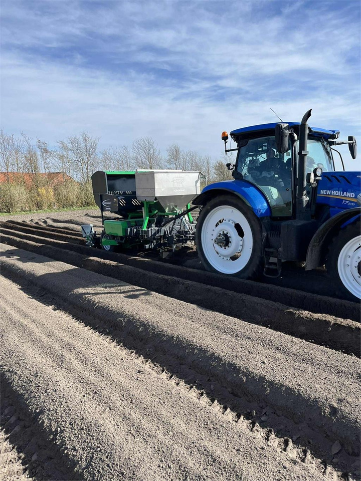 Agronomic 2RMP - Planteuse de pommes de terre: photos 4 Agronomic 2RMP - Planteuse de pommes de terre: photos 4