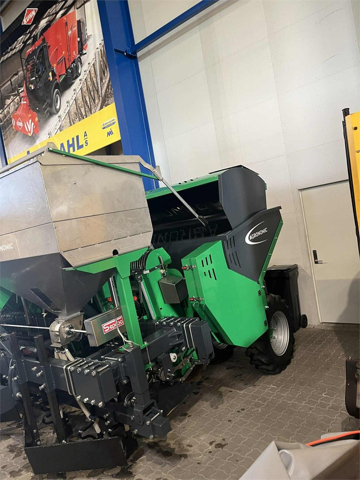 Agronomic 4RBSS - Planteuse de pommes de terre: photos 2 Agronomic 4RBSS - Planteuse de pommes de terre: photos 2