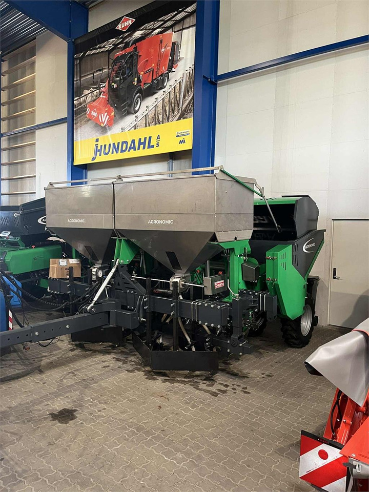 Agronomic 4RBSS - Planteuse de pommes de terre: photos 1 Agronomic 4RBSS - Planteuse de pommes de terre: photos 1