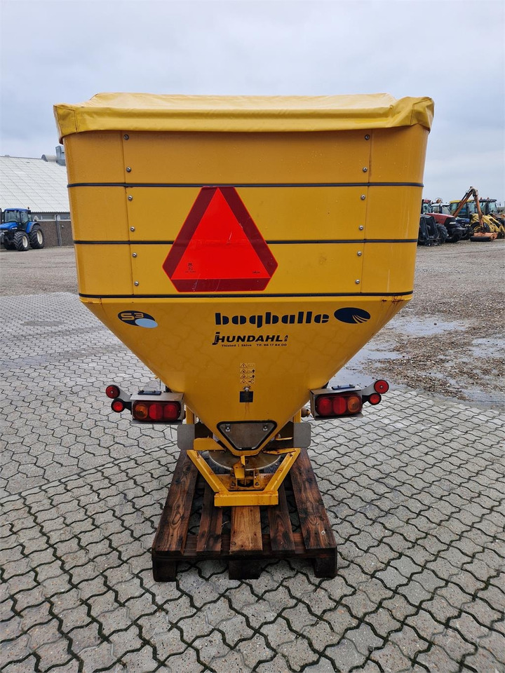 Bogballe S3 - Epandeur de sable pour Véhicule de voirie/ Spécial: photos 3 Bogballe S3 - Epandeur de sable pour Véhicule de voirie/ Spécial: photos 3