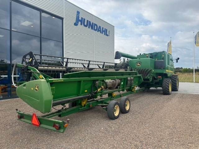 John Deere T660I - Moissonneuse-batteuse: photos 4 John Deere T660I - Moissonneuse-batteuse: photos 4