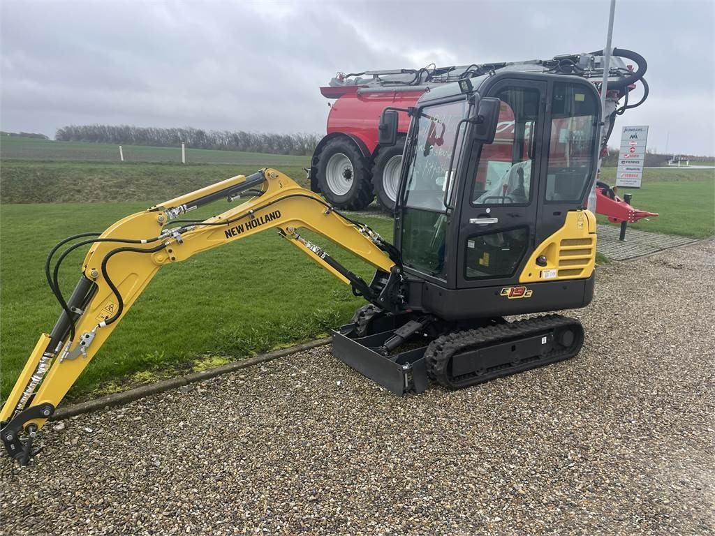 New Holland E19C AG - Mini pelle: photos 2 New Holland E19C AG - Mini pelle: photos 2