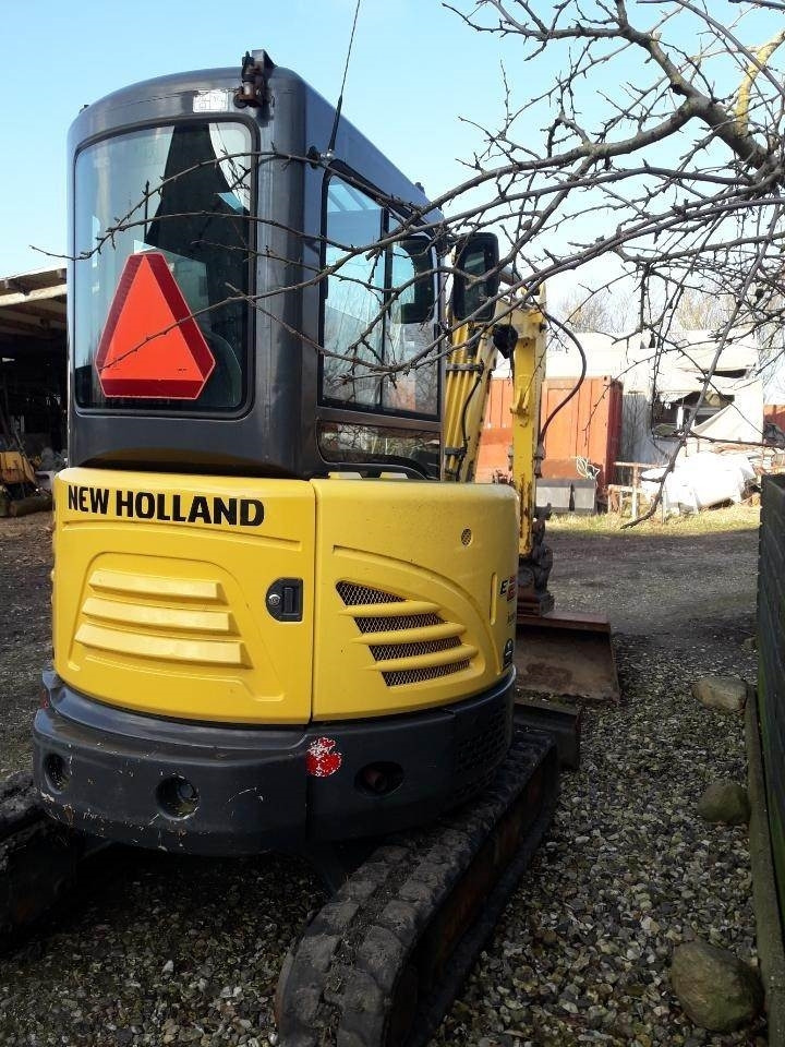 New Holland E26C CAB mini - Mini pelle: photos 2 New Holland E26C CAB mini - Mini pelle: photos 2