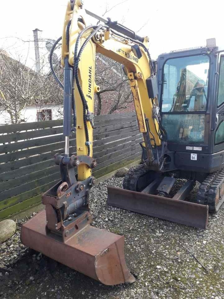 New Holland E26C CAB mini - Mini pelle: photos 4 New Holland E26C CAB mini - Mini pelle: photos 4