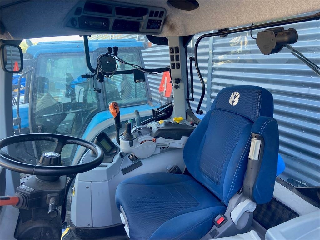 New Holland T7.190 RC - Tracteur agricole: photos 2 New Holland T7.190 RC - Tracteur agricole: photos 2
