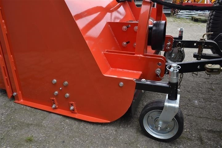 - - - boxer - Accessoire pour Tracteur communal: photos 4 - - - boxer - Accessoire pour Tracteur communal: photos 4