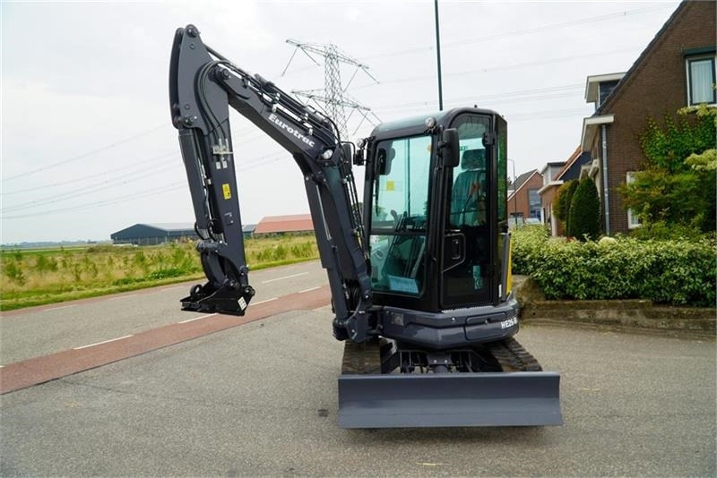 Mini pelle Eurotrac HE26-SR: photos 6