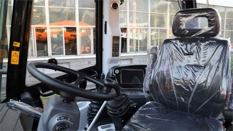 Lonking 83C Fabriks ny - Tractopelle: photos 5 Lonking 83C Fabriks ny - Tractopelle: photos 5