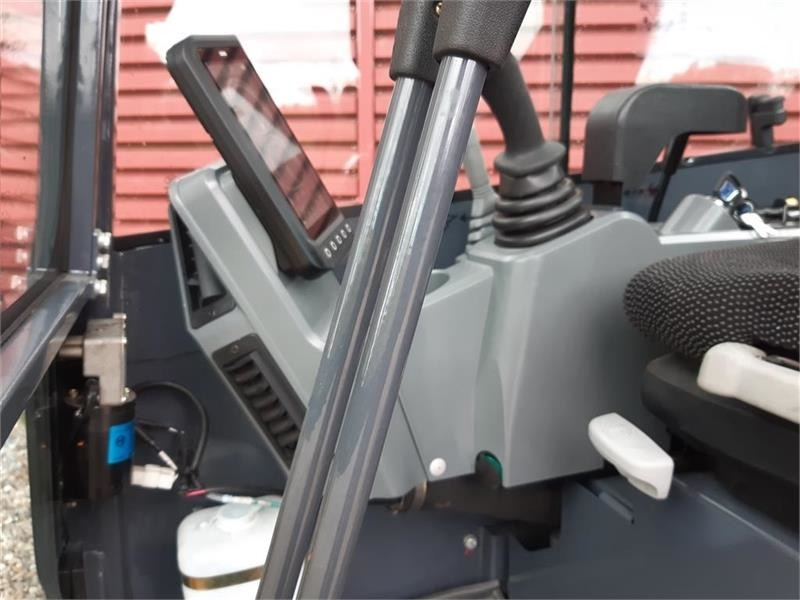 Mini pelle XCMG xe27e: photos 11 Mini pelle XCMG xe27e: photos 11