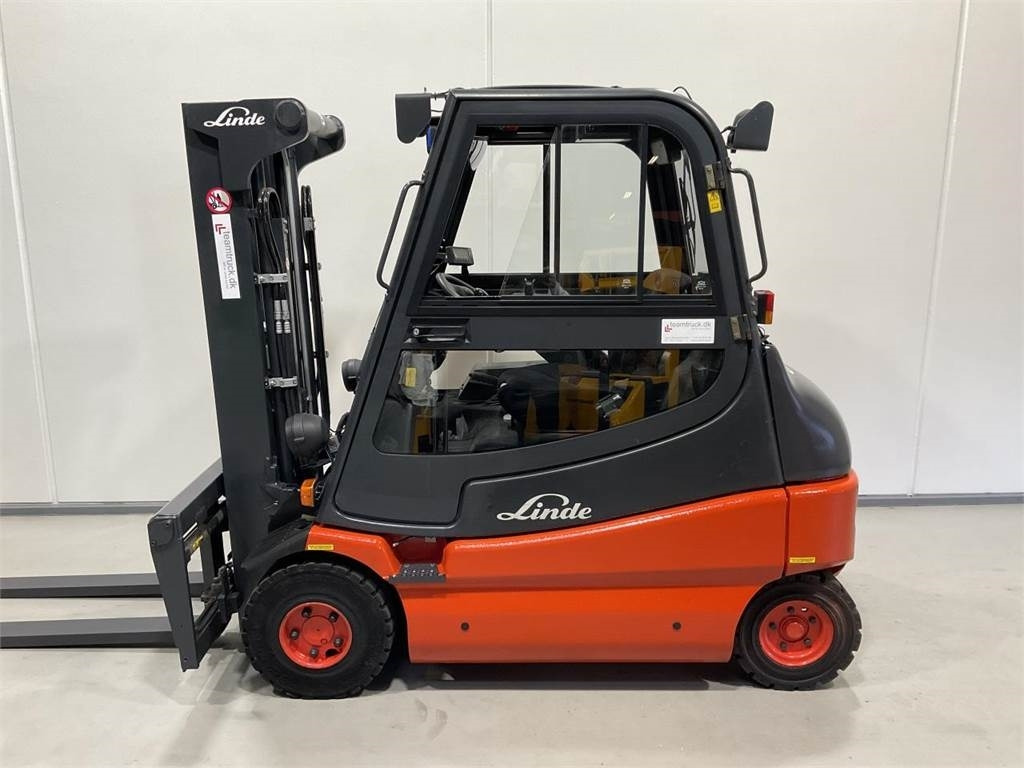 Linde E25P - 02 - Chariot élévateur électrique: photos 3 Linde E25P - 02 - Chariot élévateur électrique: photos 3