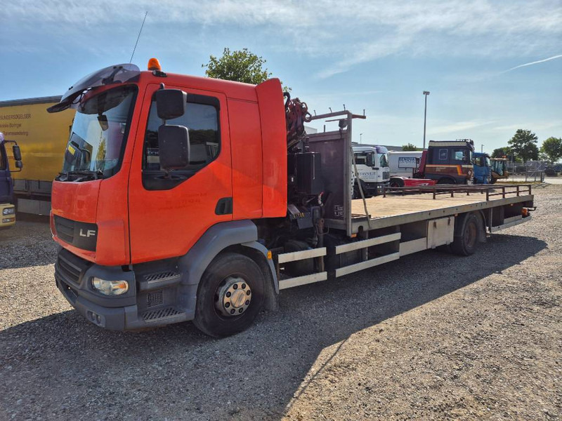 DAF LF 55.250 // Crane PM 8,5 with 4 hyd-extensions // - Camion grue: photos 2 DAF LF 55.250 // Crane PM 8,5 with 4 hyd-extensions // - Camion grue: photos 2