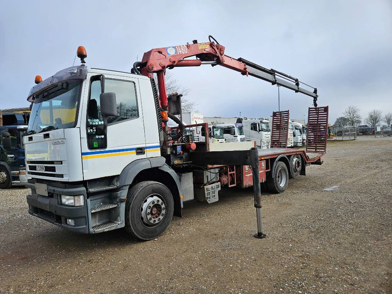 Iveco Eurotech 6x2 // transport // HMF 1483 K3 - Camion grue: photos 1 Iveco Eurotech 6x2 // transport // HMF 1483 K3 - Camion grue: photos 1