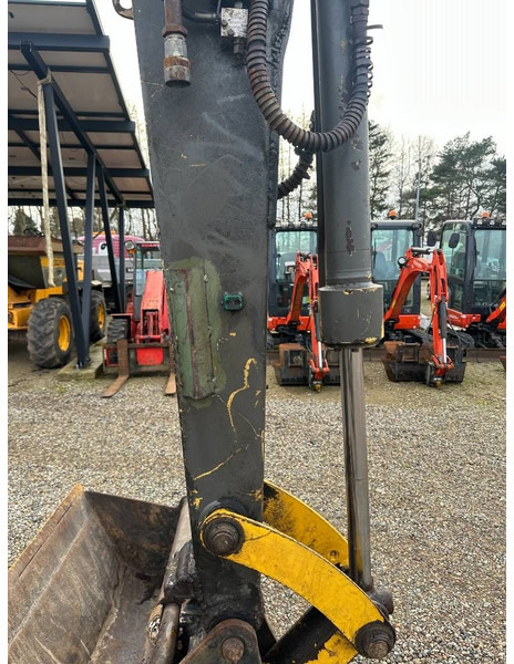 Komatsu PC 75 - Mini pelle: photos 5 Komatsu PC 75 - Mini pelle: photos 5