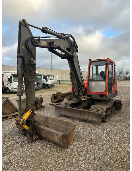 Komatsu PC 75 - Mini pelle: photos 1 Komatsu PC 75 - Mini pelle: photos 1