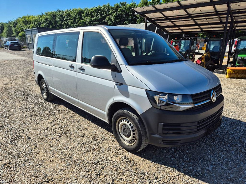 Voiture Volkswagen Transporter 2,0 TDi 102 Kombi lang 4d 9 prs: photos 6