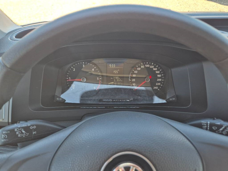 Voiture Volkswagen Transporter 2,0 TDi 102 Kombi lang 4d 9 prs: photos 11