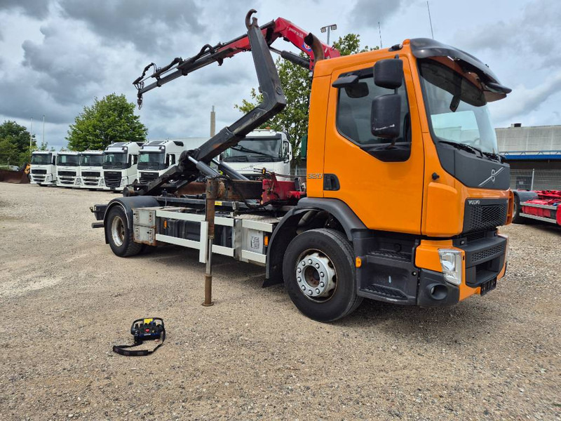 Volvo FE 320 /4x2// HMF 875 K3 // Kroghejs - Camion grue: photos 2 Volvo FE 320 /4x2// HMF 875 K3 // Kroghejs - Camion grue: photos 2