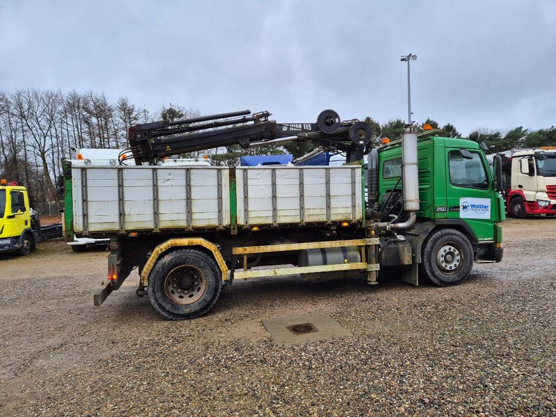Camion grue Volvo FM 7 250 // 4x2 // HIAB 115-3 Radio// Tipper: photos 14