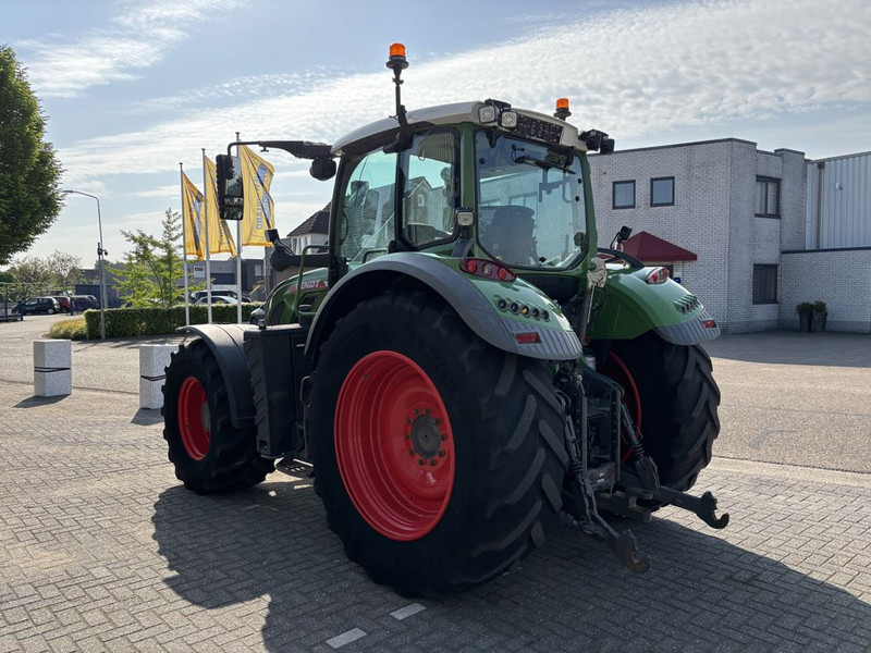 Fendt 724 Vario Profi Plus GEN 6 - Tracteur agricole: photos 3 Fendt 724 Vario Profi Plus GEN 6 - Tracteur agricole: photos 3