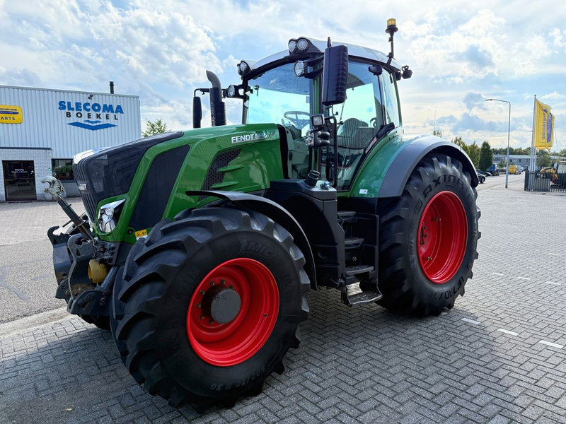 Tracteur agricole Fendt 828 Vario S4 ProfiPlus: photos 1