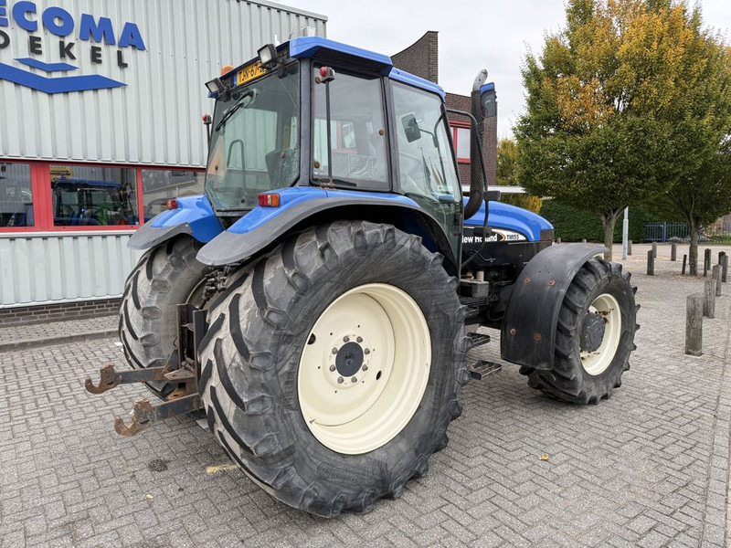 New Holland 8360 Range Command - Tracteur agricole: photos 3 New Holland 8360 Range Command - Tracteur agricole: photos 3