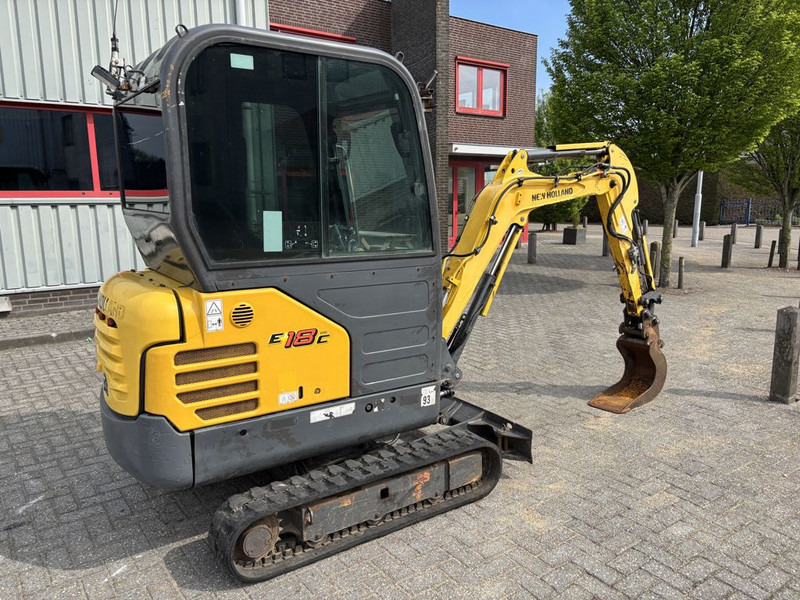New Holland E18C Minigraver - Mini pelle: photos 3 New Holland E18C Minigraver - Mini pelle: photos 3