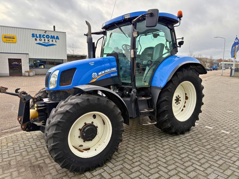 New Holland T6020 Elite - Tracteur agricole: photos 1 New Holland T6020 Elite - Tracteur agricole: photos 1