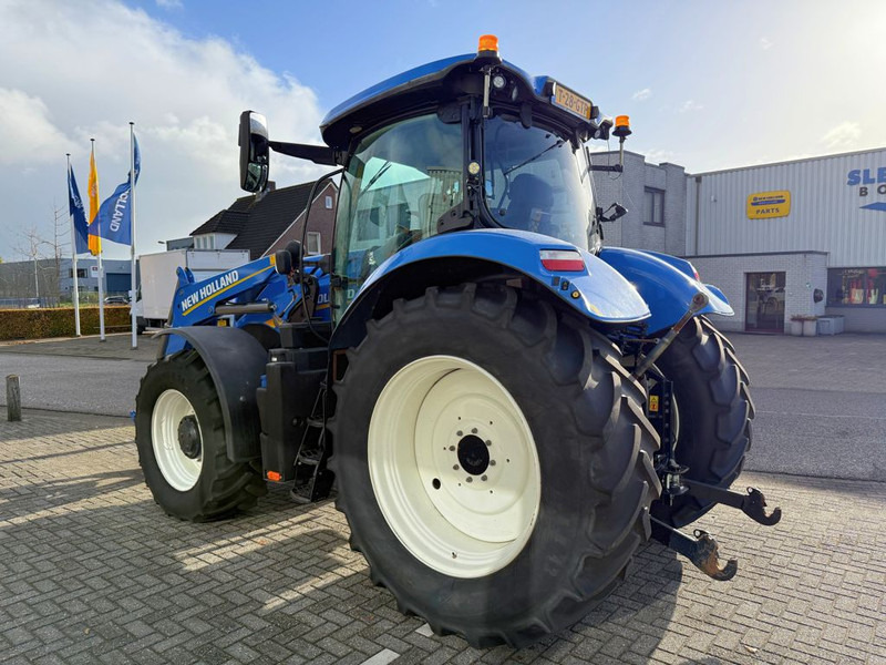 New Holland T7.210 AC Stage V + TL770 Voorlader - Tracteur agricole: photos 2 New Holland T7.210 AC Stage V + TL770 Voorlader - Tracteur agricole: photos 2