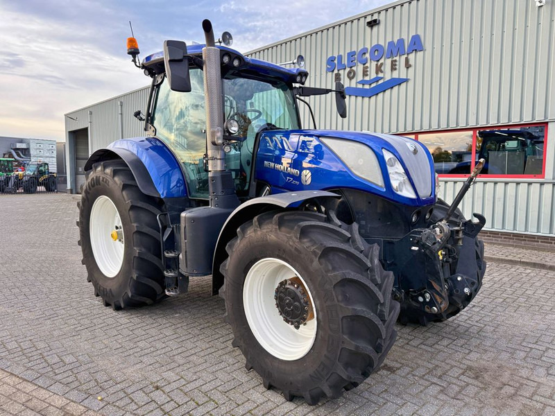 New Holland T7.270 AC 10 Years Blue Power Edition - Tracteur agricole: photos 4 New Holland T7.270 AC 10 Years Blue Power Edition - Tracteur agricole: photos 4