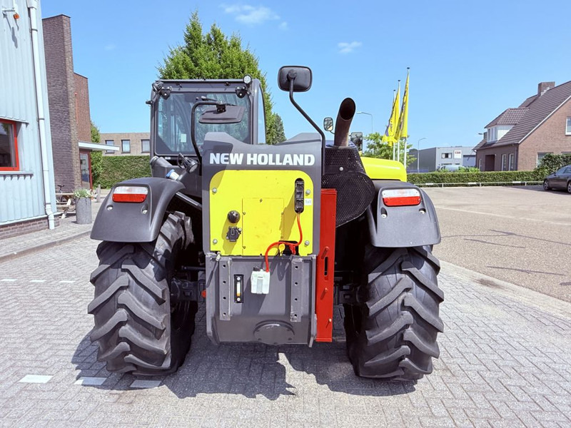 New Holland TH7.42 Telehandler - Chariot télescopique: photos 4 New Holland TH7.42 Telehandler - Chariot télescopique: photos 4