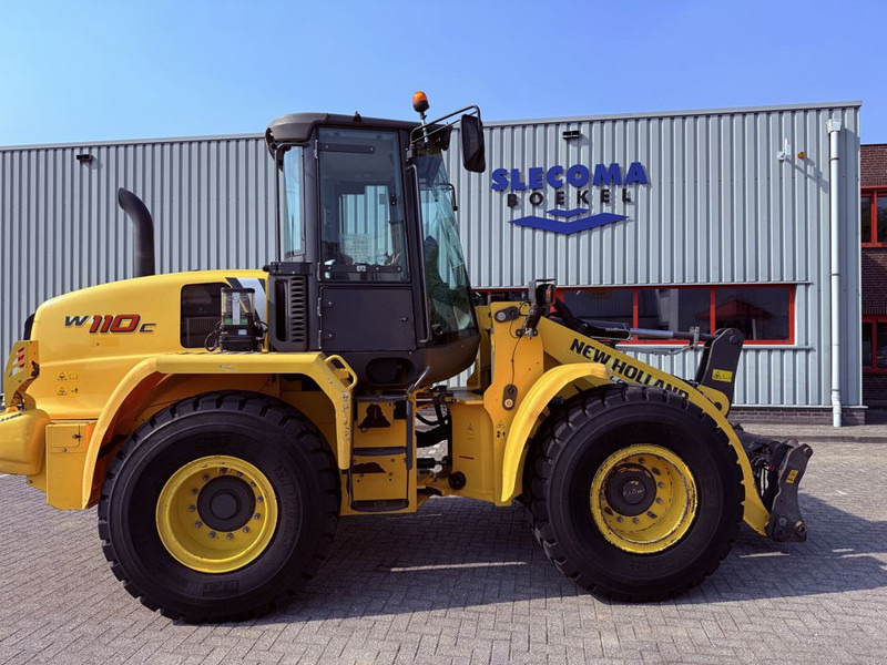 New Holland W110C Wiellader - Chargeuse sur pneus: photos 2 New Holland W110C Wiellader - Chargeuse sur pneus: photos 2