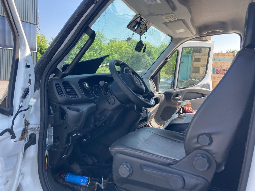 IVECO DAILY FOURGON  50C18 - Camion avec nacelle: photos 4 IVECO DAILY FOURGON  50C18 - Camion avec nacelle: photos 4