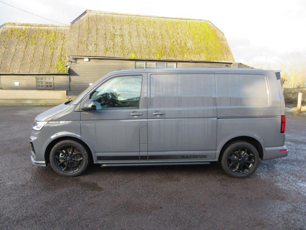 2025 Volkswagen Transporter Black Edition 2.0 BiDI 204 Sportline - Fourgon utilitaire: photos 4 2025 Volkswagen Transporter Black Edition 2.0 BiDI 204 Sportline - Fourgon utilitaire: photos 4