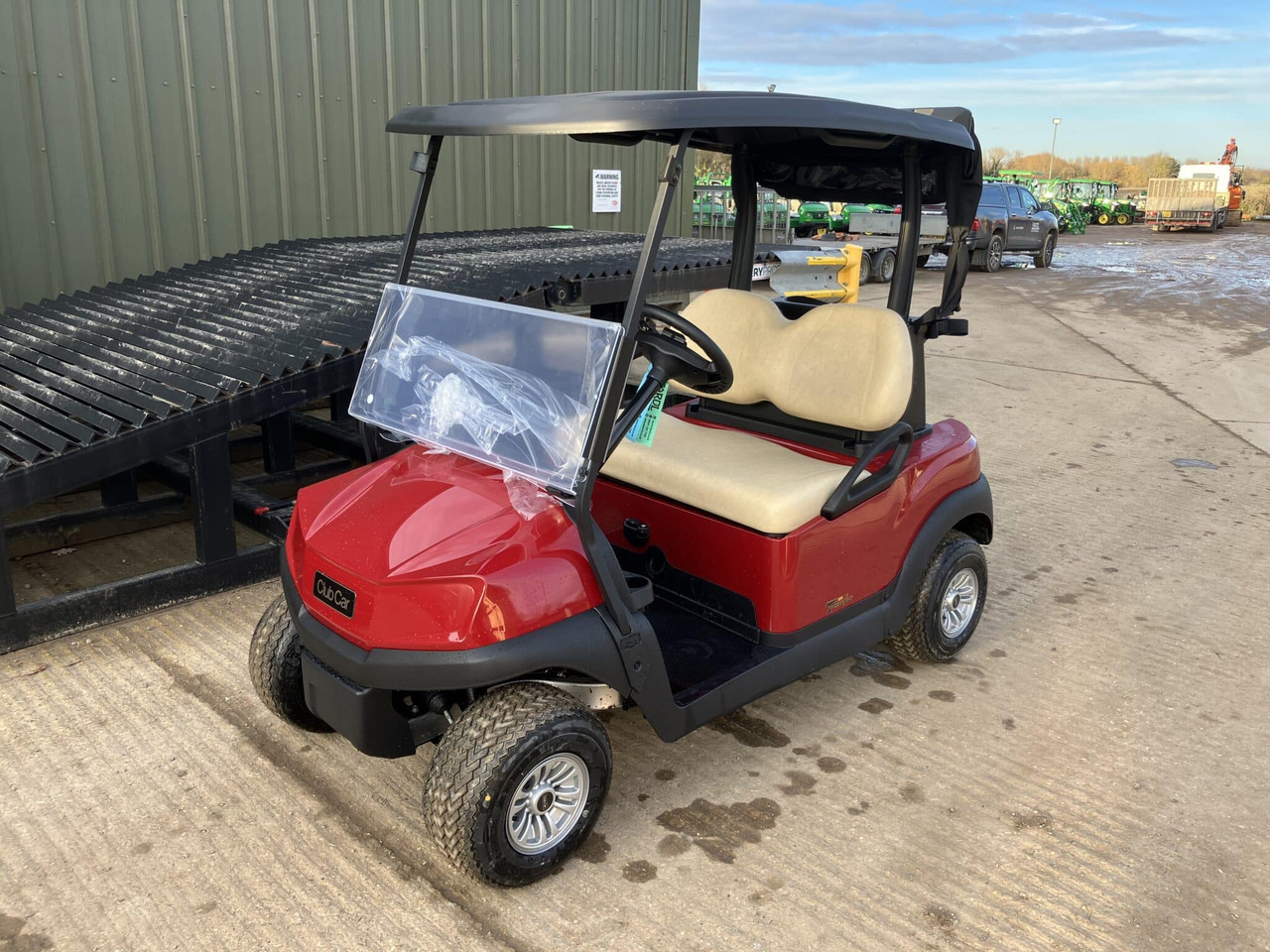Club Car Tempo Golf Buggy - Voiturette de golf: photos 1 Club Car Tempo Golf Buggy - Voiturette de golf: photos 1