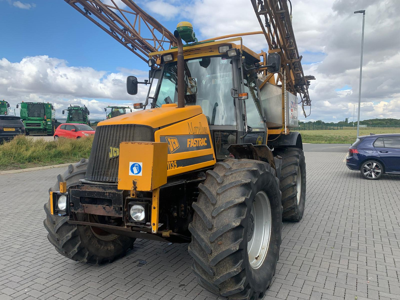 JCB 1135 Fast and Knight 24MTR Demount Sprayer - Pulvérisateur: photos 1 JCB 1135 Fast and Knight 24MTR Demount Sprayer - Pulvérisateur: photos 1