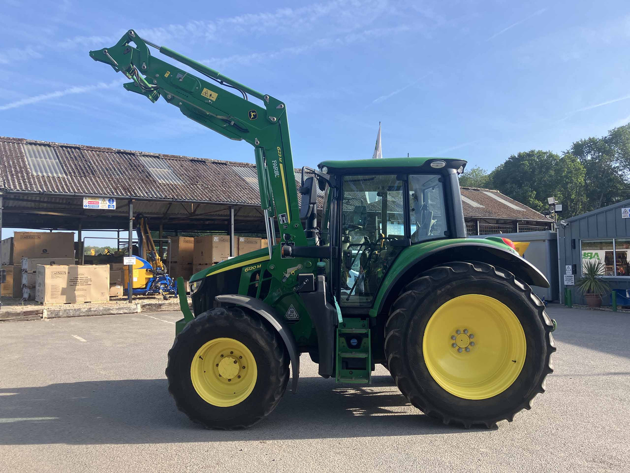 John Deere 6120M - Tracteur agricole: photos 2 John Deere 6120M - Tracteur agricole: photos 2