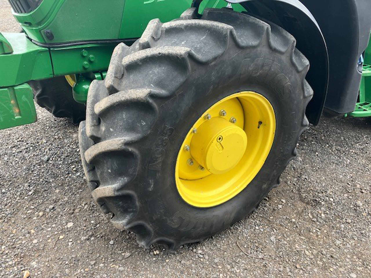 John Deere 6145M - Tracteur agricole: photos 2 John Deere 6145M - Tracteur agricole: photos 2