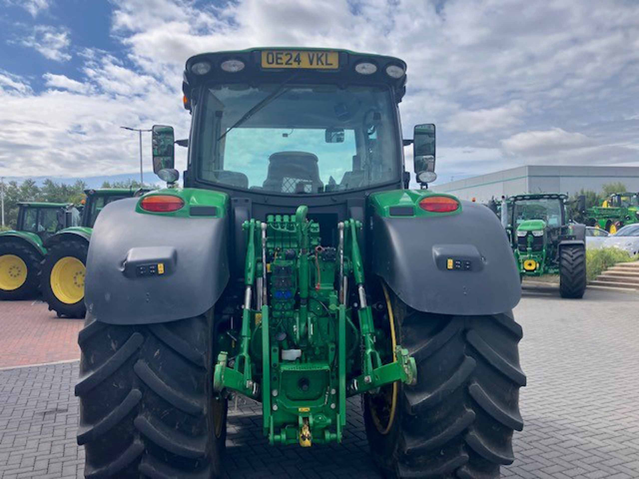 John Deere 6R 155 - Tracteur agricole: photos 5 John Deere 6R 155 - Tracteur agricole: photos 5