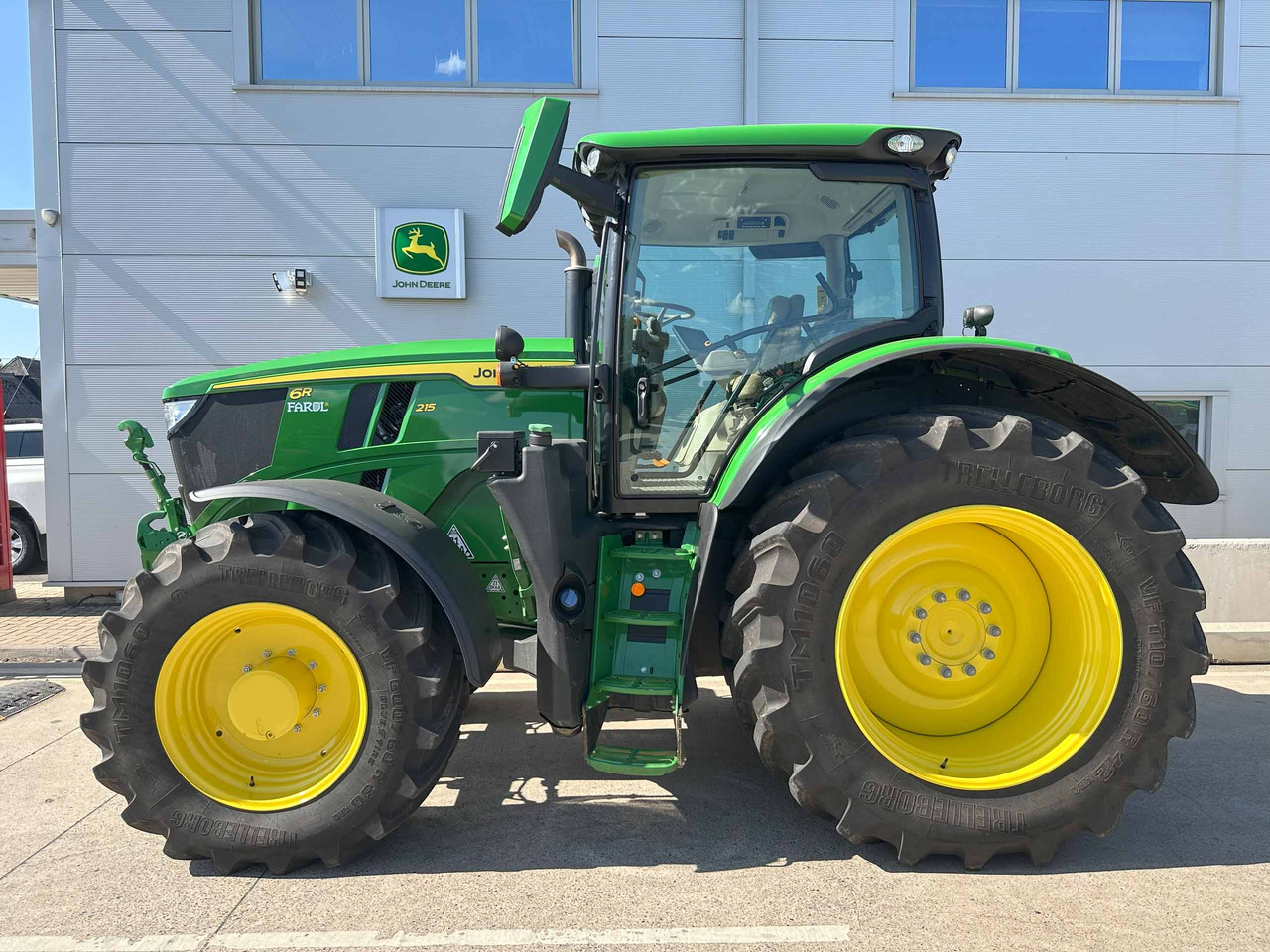 John Deere 6R 215 - Tracteur agricole: photos 2 John Deere 6R 215 - Tracteur agricole: photos 2