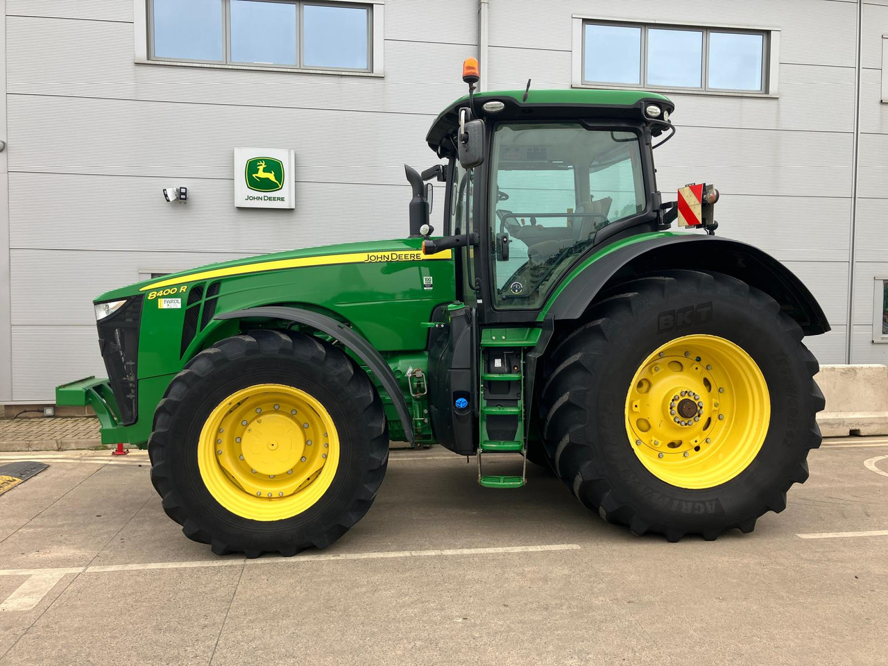 John Deere 8400R - Tracteur agricole: photos 2 John Deere 8400R - Tracteur agricole: photos 2