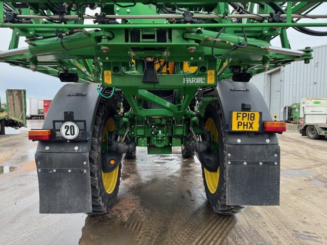 Pulvé automoteur John Deere R4040i: photos 20