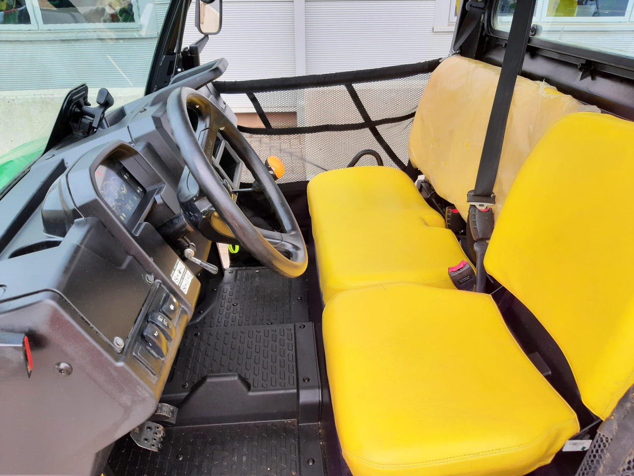 John Deere XUV865M Gator - Quadricycle: photos 5 John Deere XUV865M Gator - Quadricycle: photos 5