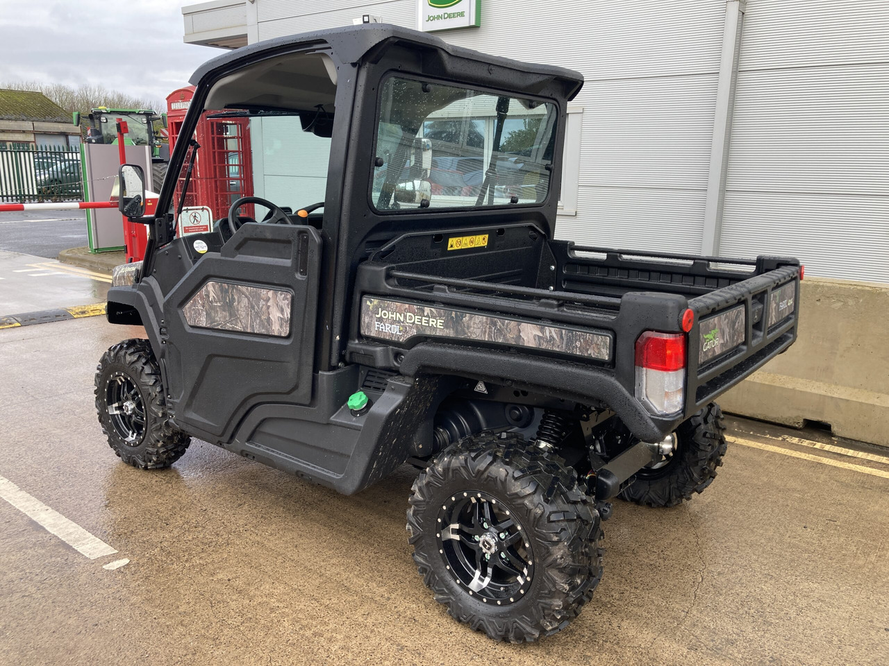 John Deere XUV865M Gator - Quadricycle: photos 3 John Deere XUV865M Gator - Quadricycle: photos 3