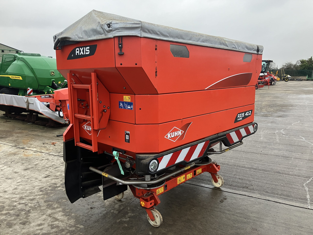 Kuhn Axis 40.2 H-EMC Varispread Pro - Distributeur d'engrais: photos 1 Kuhn Axis 40.2 H-EMC Varispread Pro - Distributeur d'engrais: photos 1