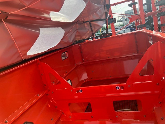 Distributeur d'engrais neuf Kuhn Axis 40.2 M EMC V8: photos 7