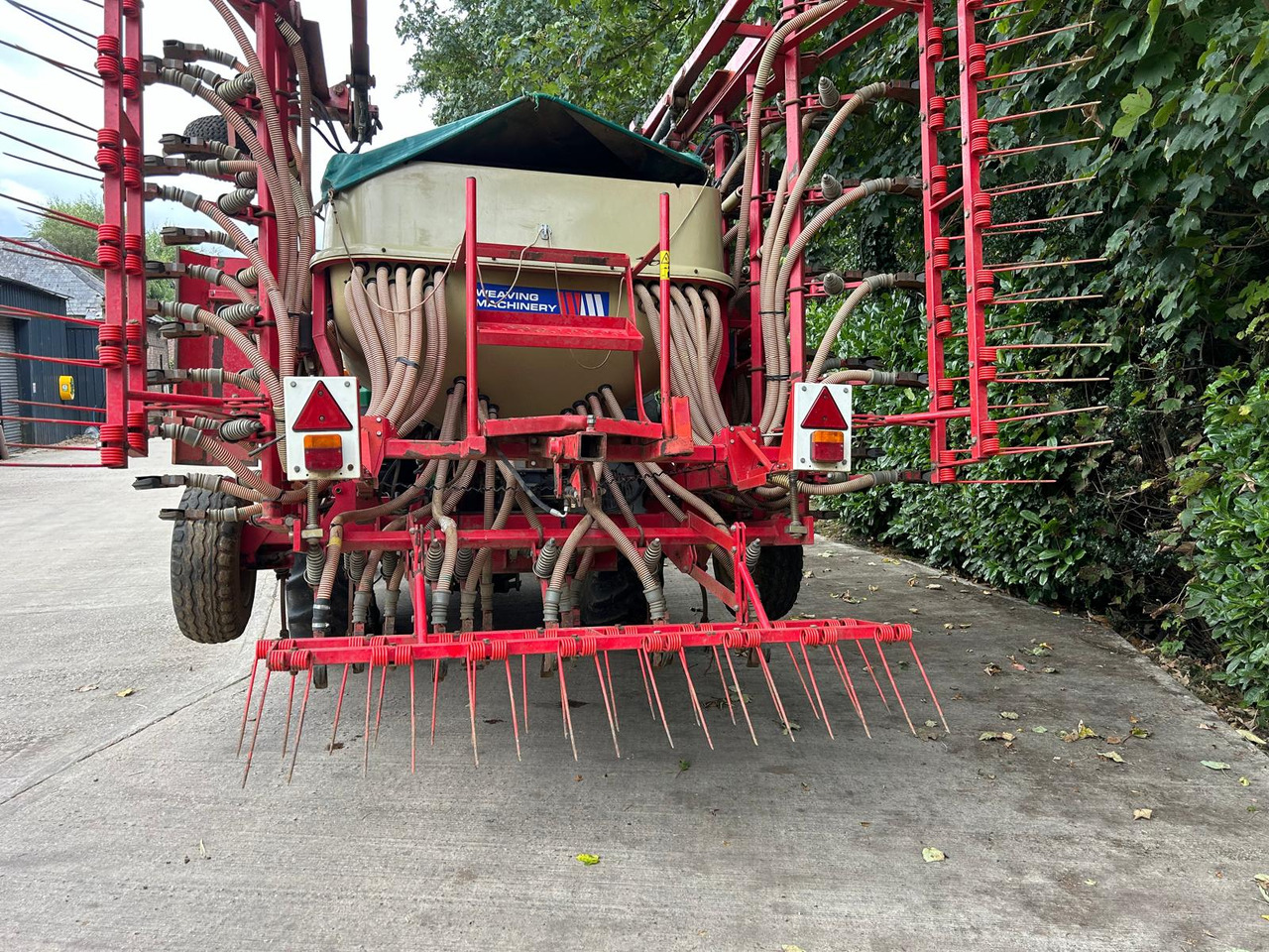 Weaving 6mt Tine Drill - Semoir/ Planteuse: photos 2 Weaving 6mt Tine Drill - Semoir/ Planteuse: photos 2