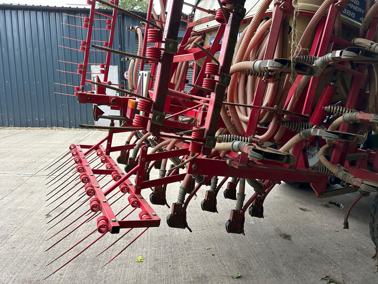 Weaving 6mt Tine Drill - Semoir/ Planteuse: photos 3 Weaving 6mt Tine Drill - Semoir/ Planteuse: photos 3