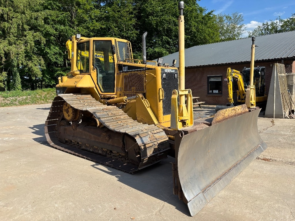CAT D 6 N LGP - Bulldozer: photos 5 CAT D 6 N LGP - Bulldozer: photos 5